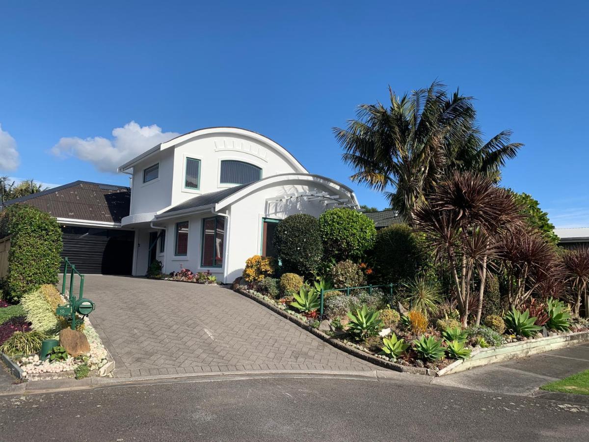 Luxury Home Next To Ocean And Walkway Ню Плимут Екстериор снимка