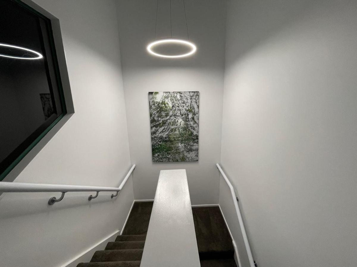 Luxury Home Next To Ocean And Walkway Ню Плимут Екстериор снимка