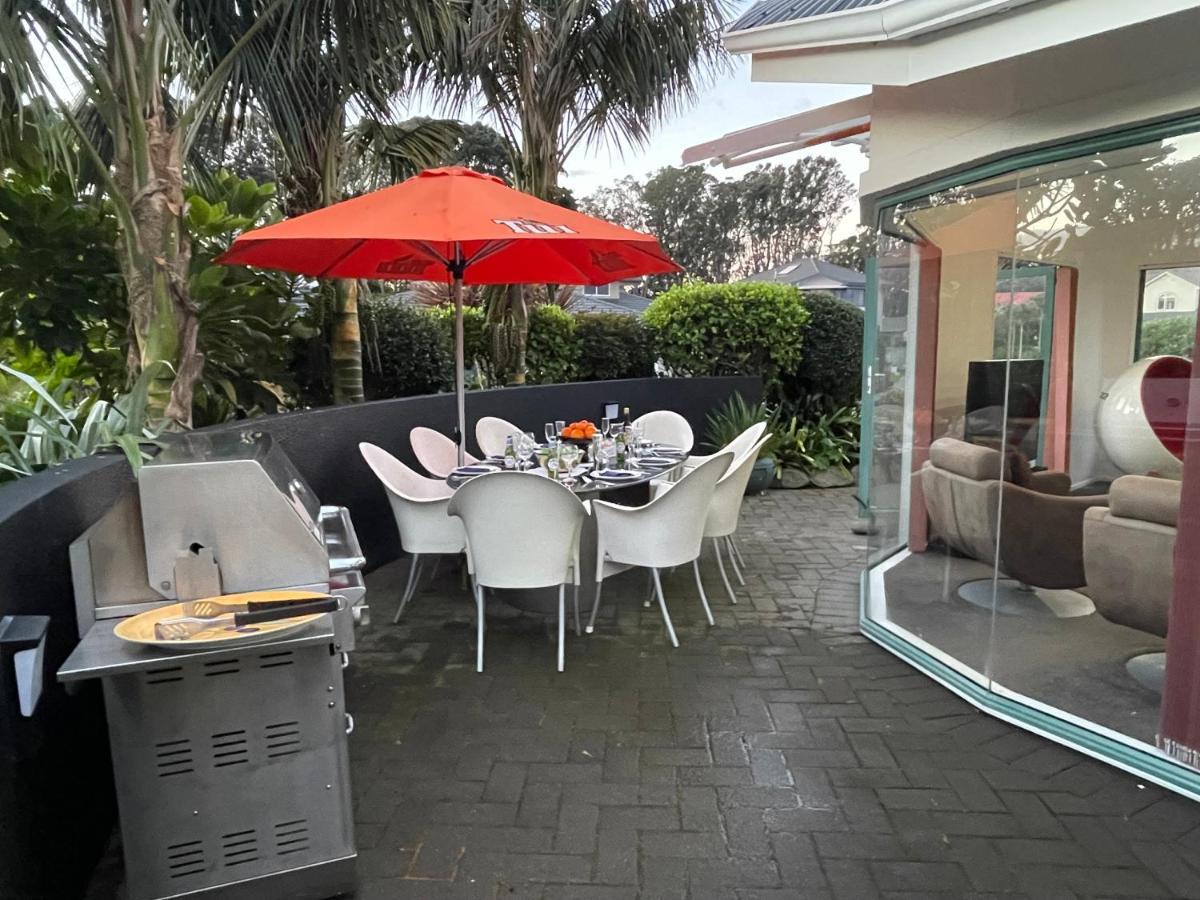 Luxury Home Next To Ocean And Walkway Ню Плимут Екстериор снимка